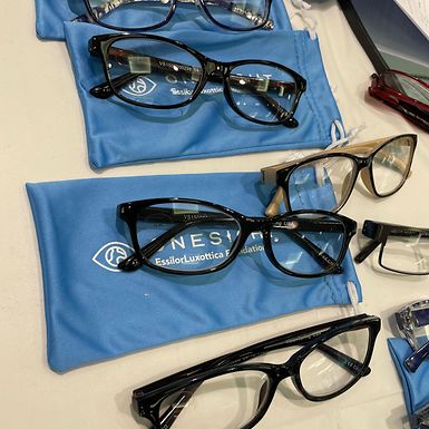 onesight-glasses-vertical